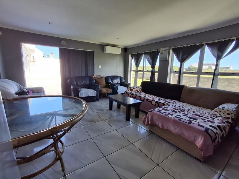 3 Bedroom Property for Sale in Duyker Eiland Western Cape